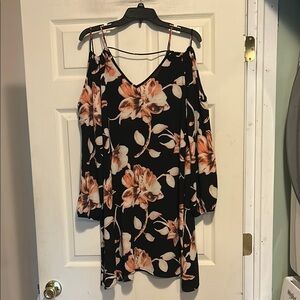 Christian Caliendo Cold Shoulder Floral Dress Size Large